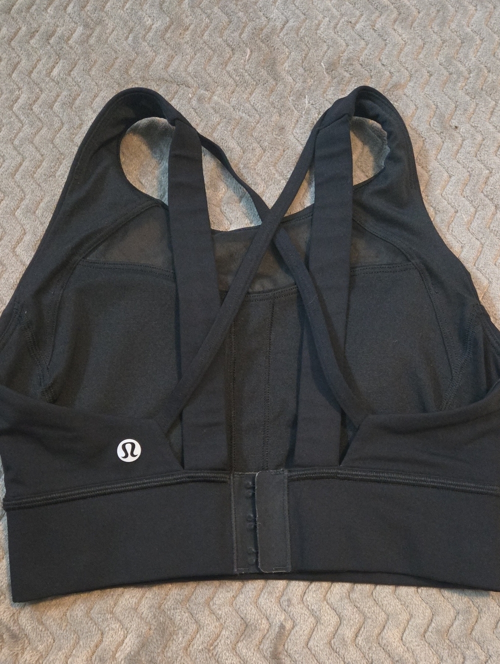 lululemon athletica Black Strappy Sports Bra Size 4